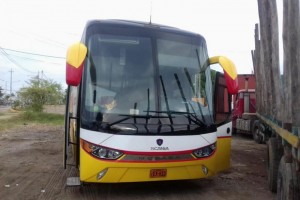 Bus entregado en Tumbes, destino Ecuador.